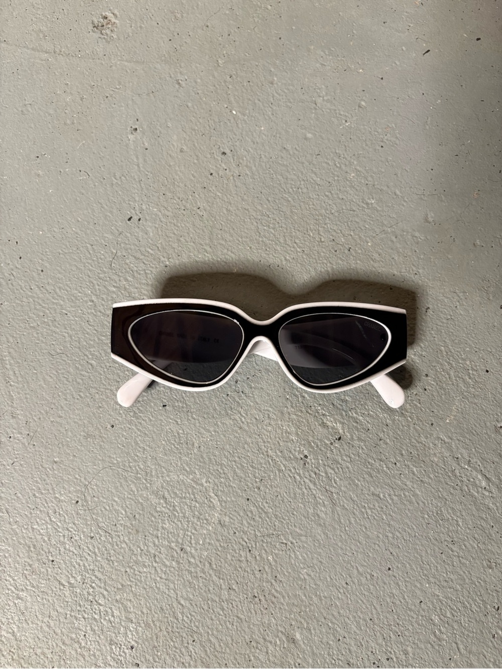 Retro Cat-Eye Black & White Sunglasses - Women's Fashion Accessory Chanel
